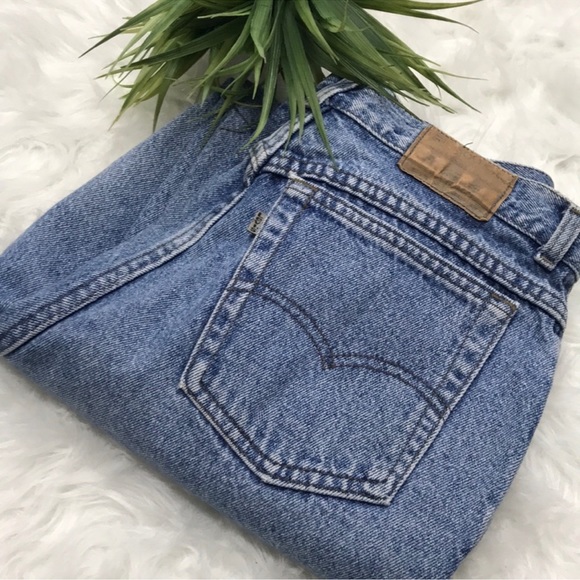 Levi's Denim - Rare Vintage Levi’s 900 series High Waisted Mom Jeans Tapered Leg